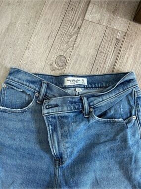 Abercrombie & Fitch Medium Blue Denim Jeans Cross Waist Curvy Love
